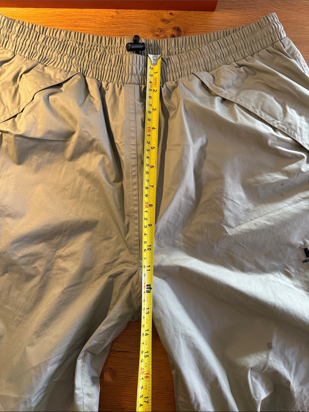 Helly Hansen Men's Khaki Cargo Outdoor Pants - Picture 5 of 5